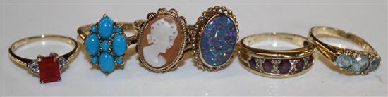 6 x 9ct gold gem set rings, including cameo and aquamarine